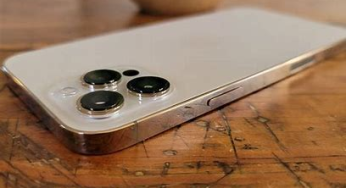 EVOLUTION OF iPhone; THE HUMBLE BEGINING