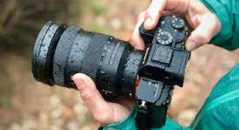Capturing Moments through Time: A Journey into the History of Cameras Making