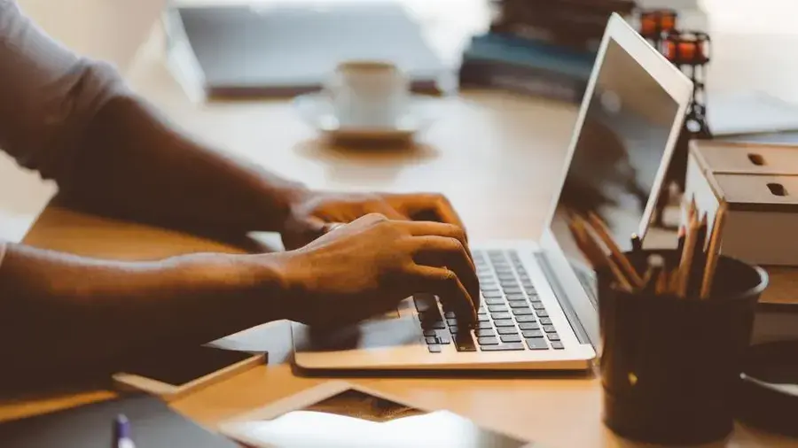 How to make money online in Liberia blogging