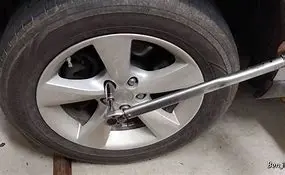 How to change a tire