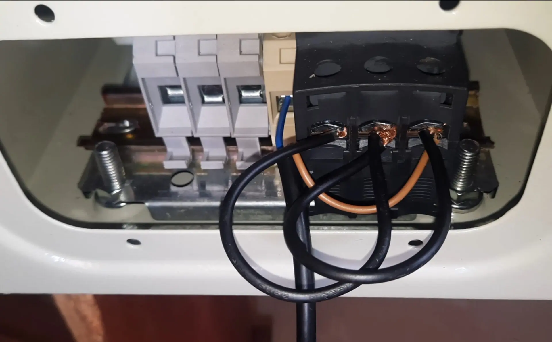 Testing and deploying the deploying the 3-phase motor control