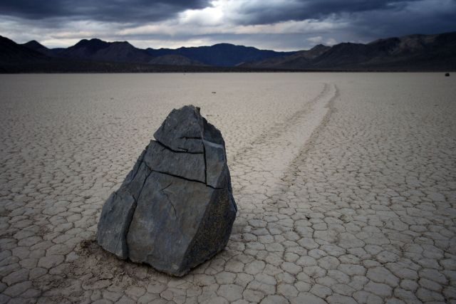 The Mysterious Sailing Stones of Death Valley