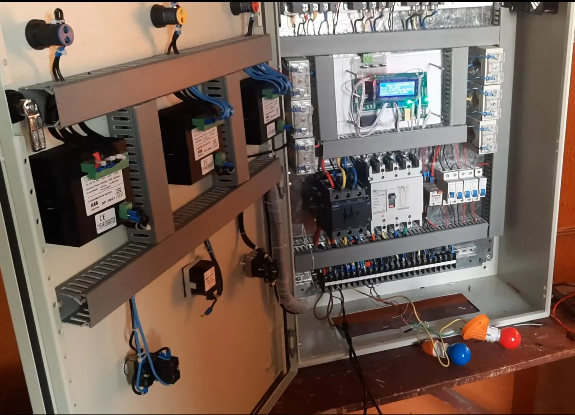 how to build a programmable ELC panel design