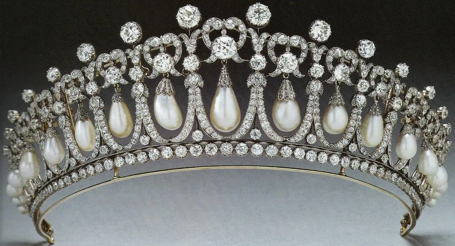 Dazzling Jewels of British Royals