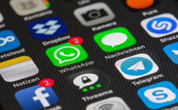 What Your WhatsApp Status Really Says About You — A Nigerian Perspective