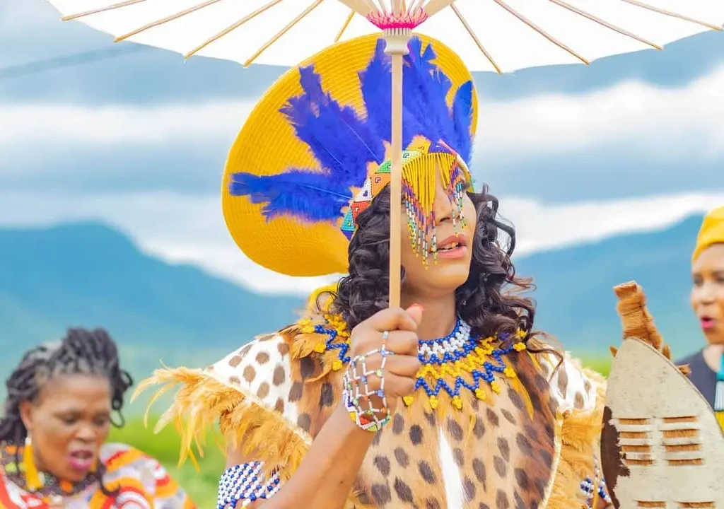 The Zulu Isicholo