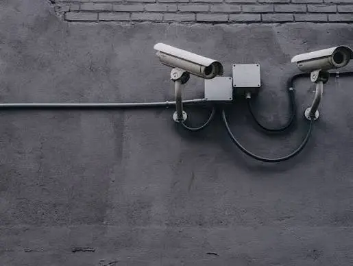 Wired vs. Wireless CCTV Cameras3