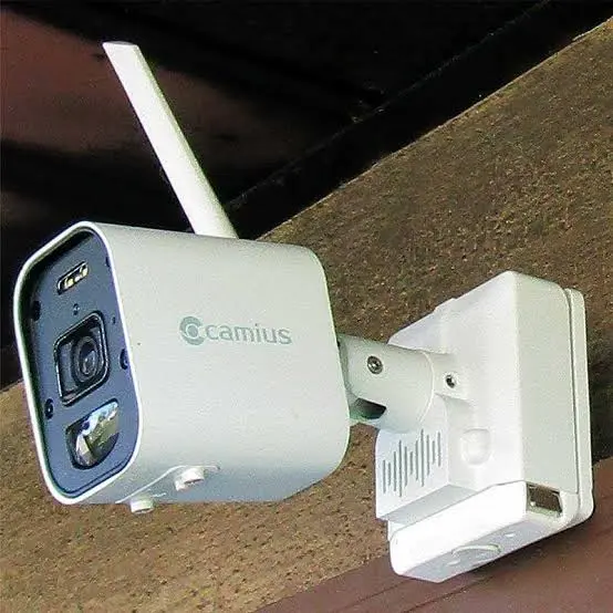Wired vs. Wireless CCTV Cameras4